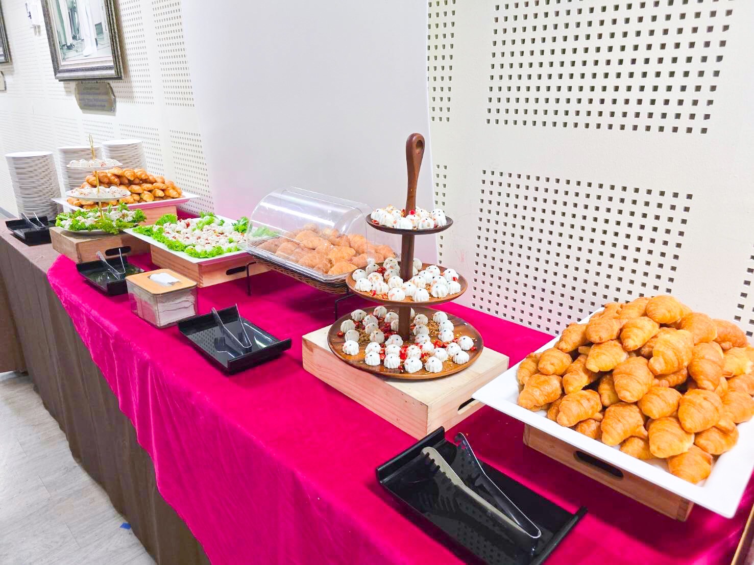 LINE_ALBUM_7. Coffee Break Gallery_250321_26