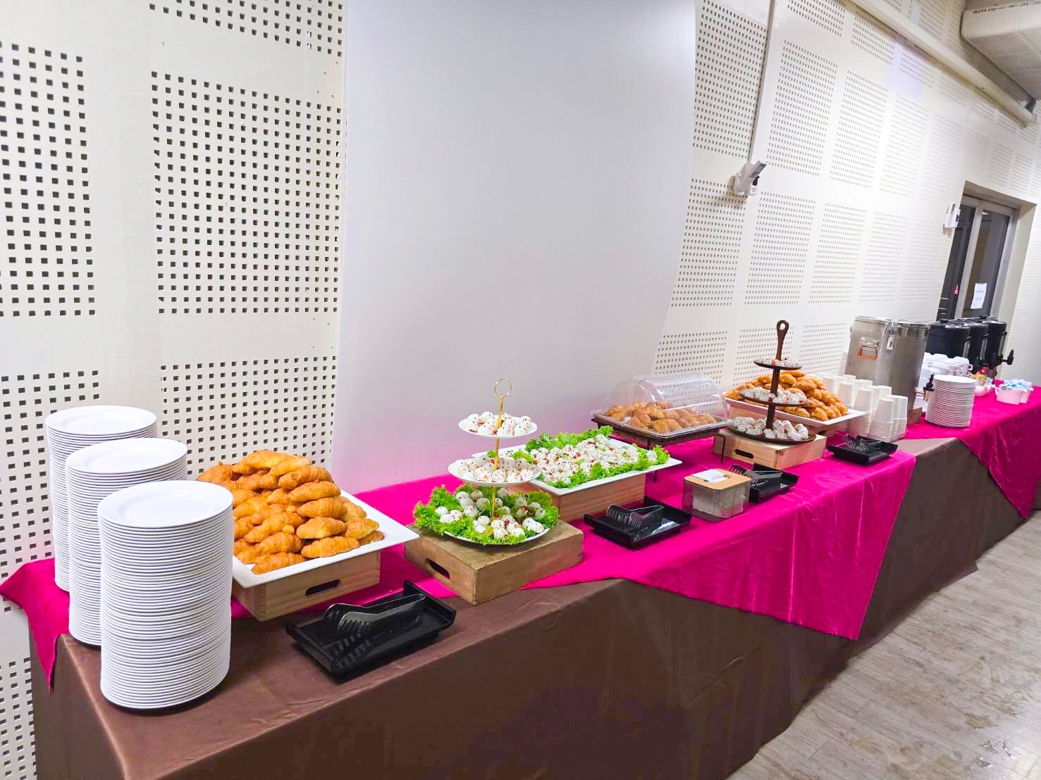LINE_ALBUM_7. Coffee Break Gallery_250321_31