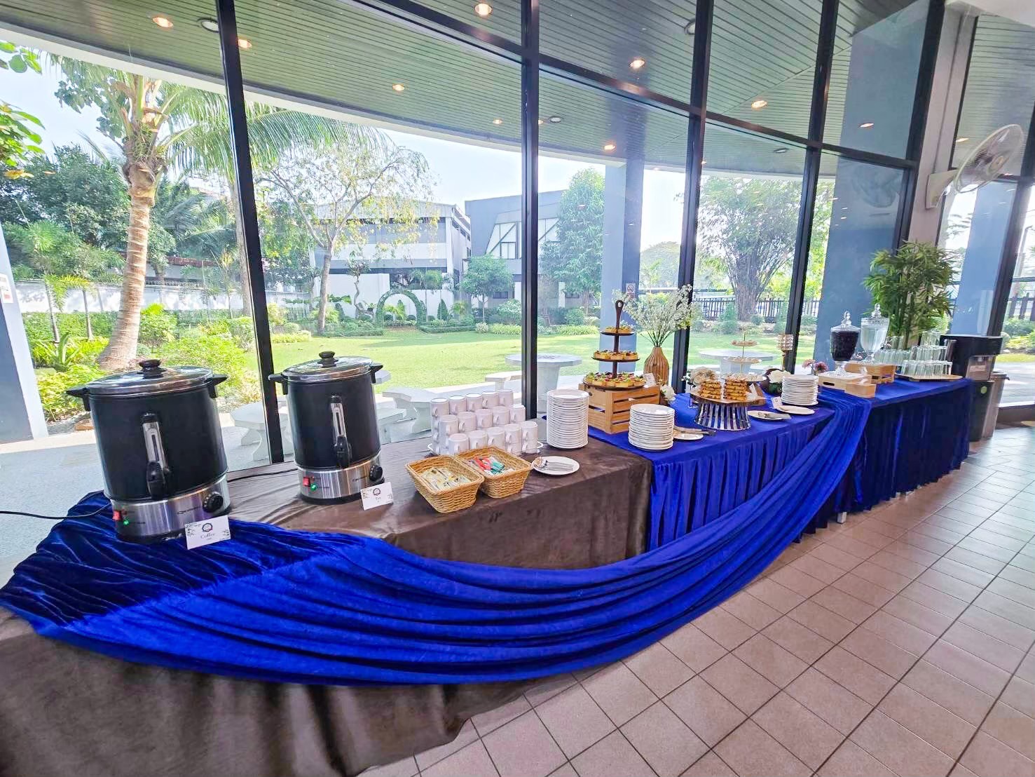 LINE_ALBUM_Catering Services_250913_3