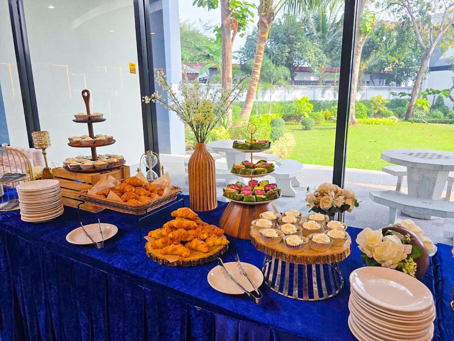 LINE_ALBUM_Catering Services_250913_4