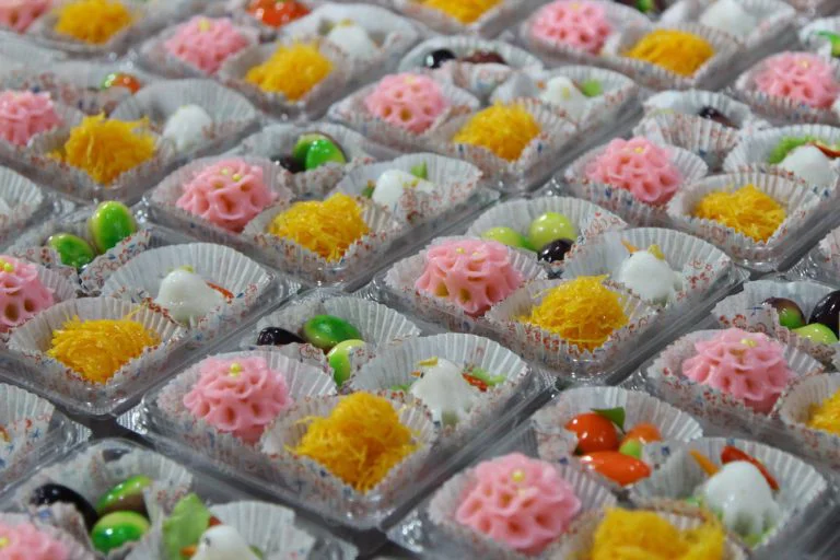 LINE_ALBUM_Snack-box-thai_๒๒๐๘๒๙_0-768x512