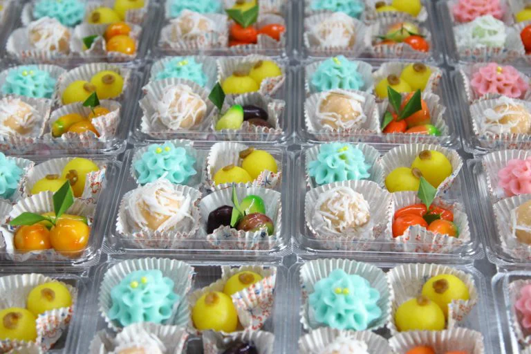 LINE_ALBUM_Snack-box-thai_๒๒๐๘๒๙_2-768x512